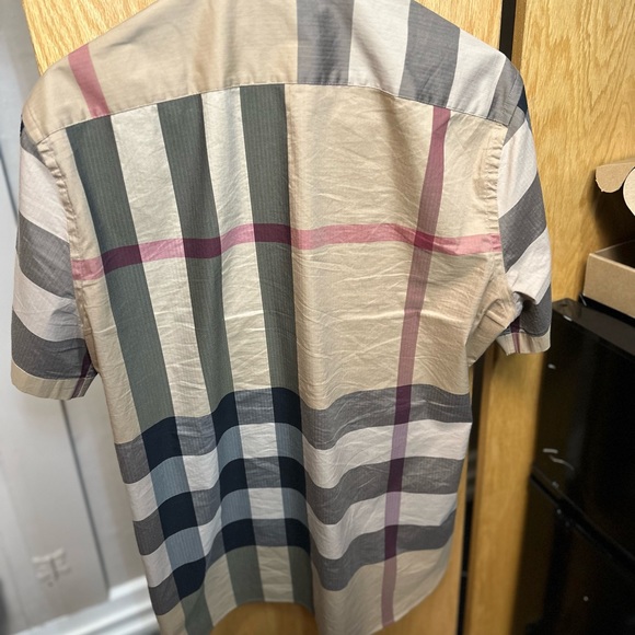 Burberry Somerton Check Short Sleeve Shirt size (LG) Worn Once in Condition NEW - Picture 7 of 9